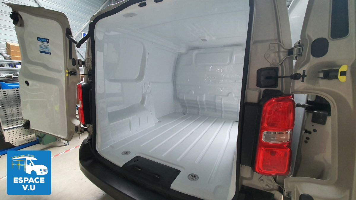 protection intérieure lavable véhicule utilitaire