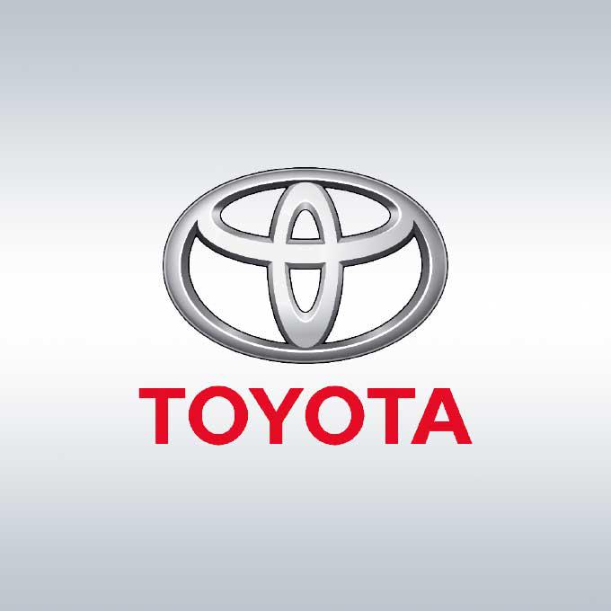 Aménagement intérieur pour Toyota Proace utilitaire, étagère métallique modulaire et accessoires.