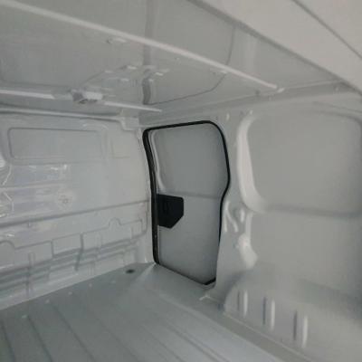 Doublage, placage en polyester pour véhicule utilitaire. Habillage gelcoat intérieur plastifié, stratifié, plastique, PVC.