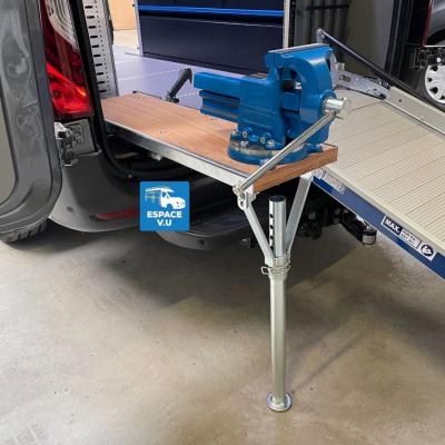 Aménagement de Sprinter utilitaire camion pour un artisan plombier chauffagiste en Gironde.